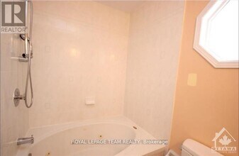 376 Lisgar St in Ottawa, ON - Building Photo - Building Photo