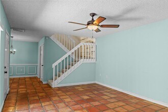 110 1st Ter in Palm Beach Gardens, FL - Foto de edificio - Building Photo