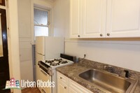 1919 W Winnemac Ave, Unit M08B in Chicago, IL - Building Photo - Building Photo