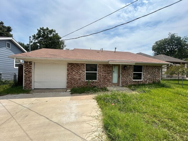 property at 2118 Aggie Dr