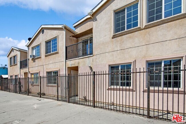 property at 5605 Compton Ave