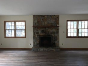 518 Eliada Home Rd in Asheville, NC - Building Photo - Building Photo