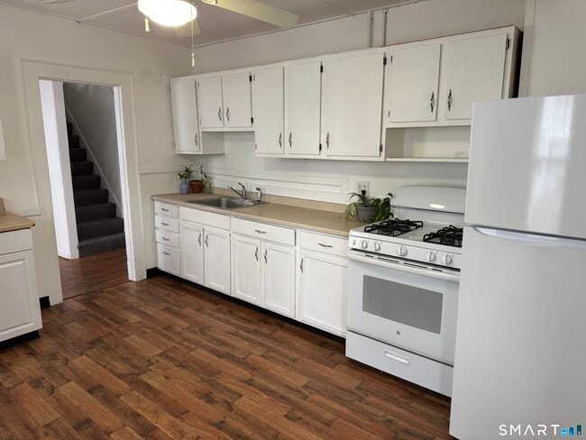 57-59-59 Woodbridge Ave in East Hartford, CT - Building Photo - Building Photo