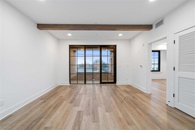 346 Peters St SW in Atlanta, GA - Building Photo - Building Photo