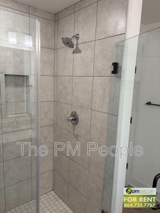 44 Mardale Ln in Greenville, SC - Building Photo