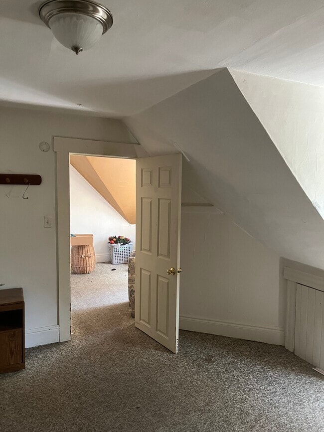 122 Meredith Ave, Unit 3 in Nedrow, NY - Building Photo - Building Photo