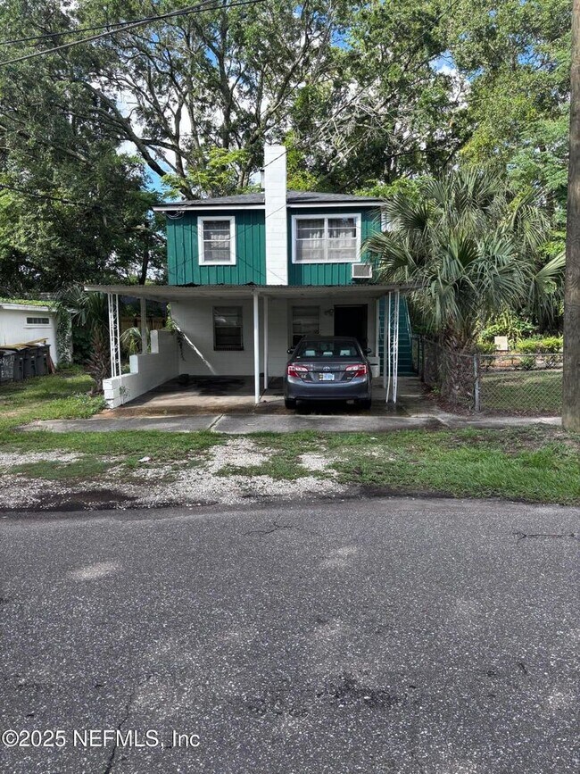 property at 1746 Ingleside Ave