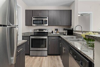 The Met at 3rd and Fillmore in Phoenix, AZ - Building Photo - Building Photo