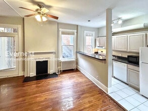 1605 Grove Ave in Richmond, VA - Foto de edificio - Building Photo