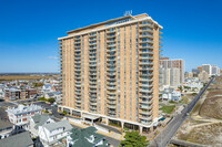 Vassar Square Condominiums in Ventnor City, NJ - Building Photo - Primary Photo