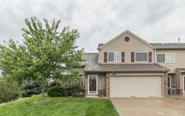 8610 EP True Pkwy in West Des Moines, IA - Building Photo - Building Photo