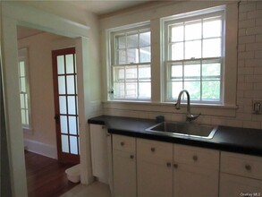 24 Balmville Rd in Newburgh, NY - Building Photo - Building Photo
