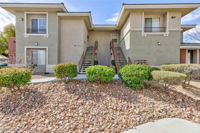 property at 905 Domnus Ln