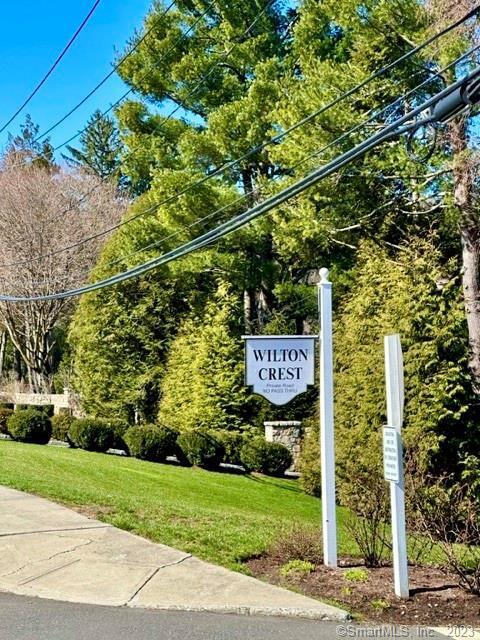 93 Wilton Crest Rd in Wilton, CT - Building Photo