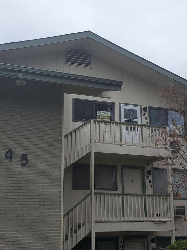 645 Manhattan Pl in Boulder, CO - Building Photo - Building Photo