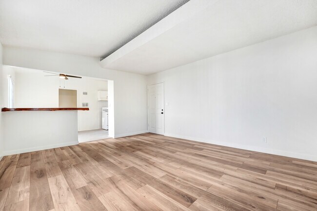 12058 Culver Blvd, Unit 12058 in Los Angeles, CA - Building Photo - Building Photo