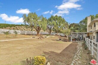 10209 Principe Pl in Santa Rosa Valley, CA - Building Photo - Building Photo