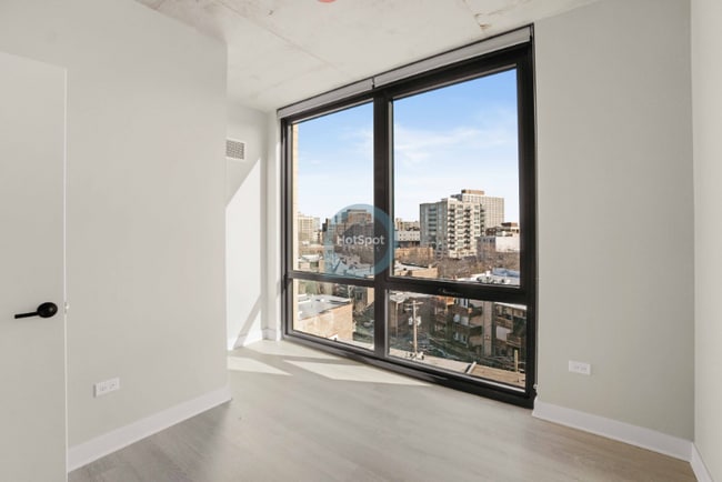 4600 N Broadway