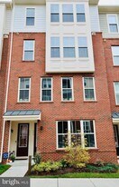 773 Mount Airy Ter NE, Unit 1019 in Leesburg, VA - Building Photo