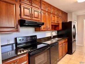 213 Wingate Ave SW in Huntsville, AL - Building Photo - Building Photo