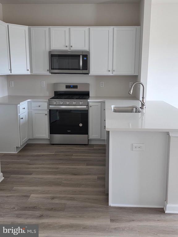 57 Alexander Wy in Mount Holly, NJ - Building Photo - Building Photo