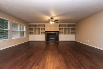 12005 Gatwick View Dr in Fishers, IN - Building Photo - Building Photo
