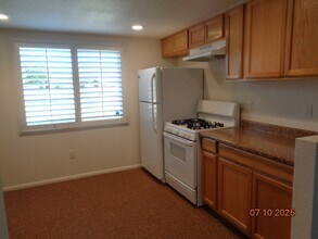 5306 1/2 W Ave M-4 in Quartz Hill, CA - Building Photo - Building Photo