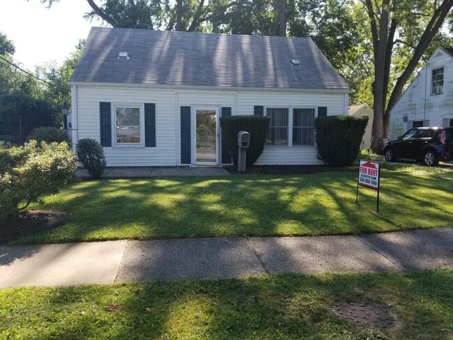 property at 1995 Searl St