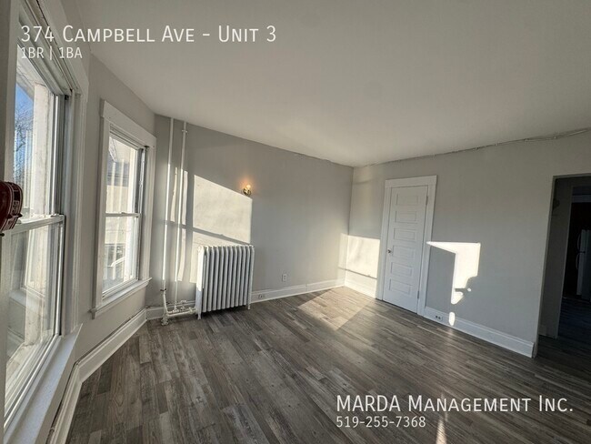 374 Campbell Ave in Windsor, ON - Building Photo - Building Photo