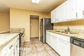 7106 Flameleaf Pl in Dallas, TX - Building Photo - Building Photo