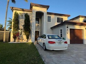 20851 SW 88th Ct in Cutler Bay, FL - Building Photo