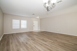 2413 W Chipman Rd in Phoenix, AZ - Building Photo - Building Photo