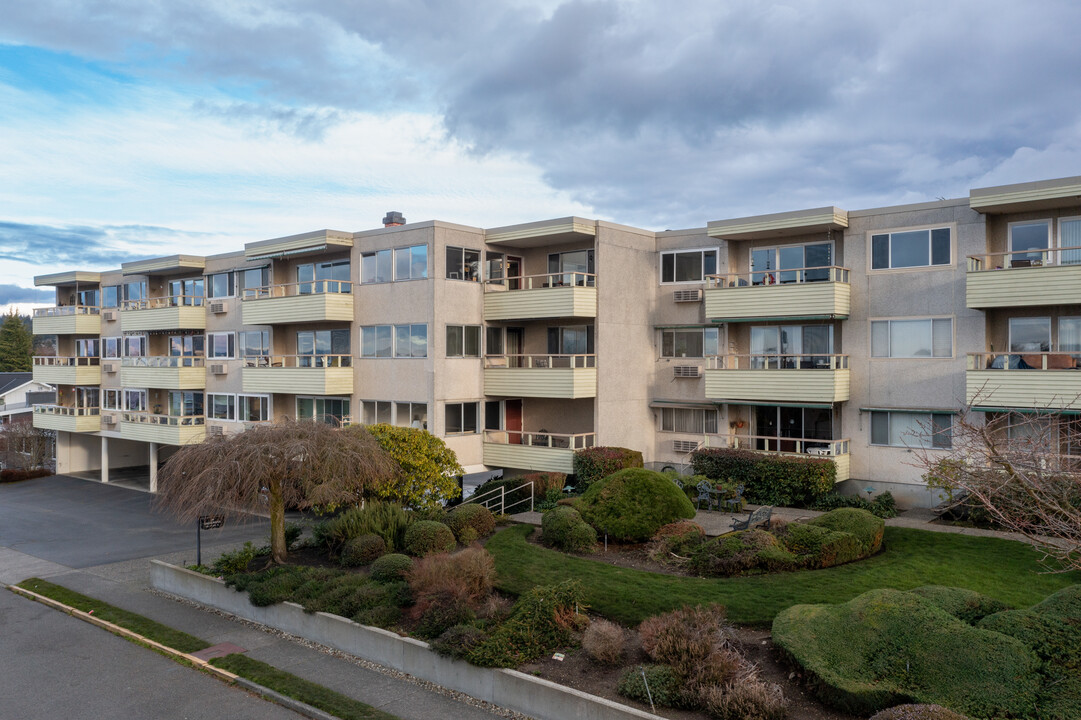 300 2nd Ave N in Edmonds, WA - Foto de edificio