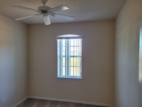 458 Monroe Cir in Davenport, FL - Foto de edificio - Building Photo