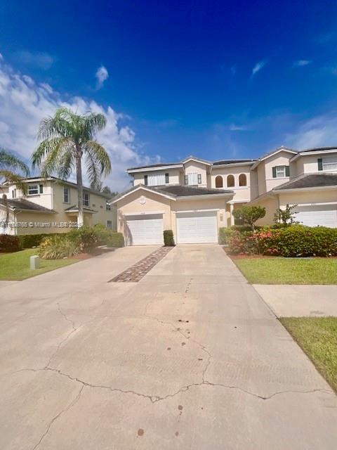605 Southstar Dr in Fort Pierce, FL - Building Photo - Building Photo