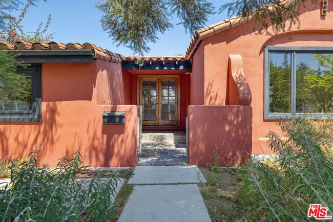 11819 Juniette St in Culver City, CA - Building Photo - Building Photo