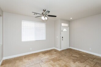 1007 Welkin St in Henderson, NV - Foto de edificio - Building Photo