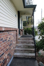 423 N French Ave in Arlington, WA - Building Photo - Building Photo