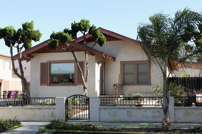 642 Molino Ave in Long Beach, CA - Foto de edificio - Building Photo