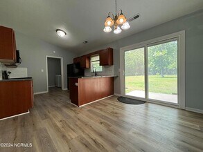 215 Finishing Ln in Sneads Ferry, NC - Building Photo - Building Photo