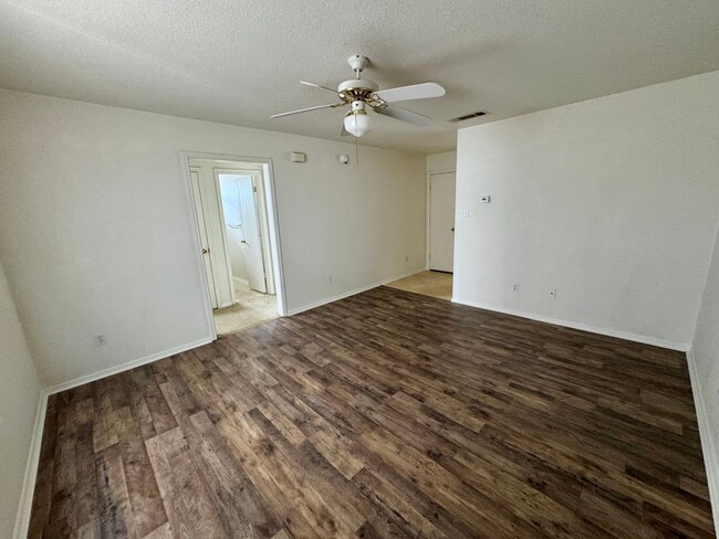 3404 Zephyr Rd in Killeen, TX - Building Photo - Building Photo