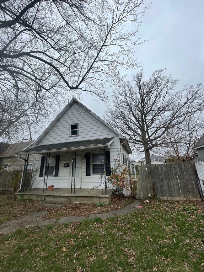 3131 E Lynn St in Anderson, IN - Building Photo - Building Photo