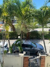 2165 NE 123rd St in North Miami, FL - Building Photo - Building Photo