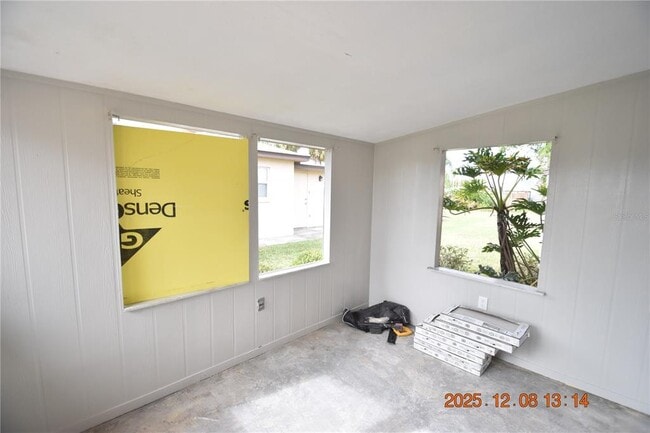 705 2nd Ave NW in Ruskin, FL - Building Photo - Building Photo