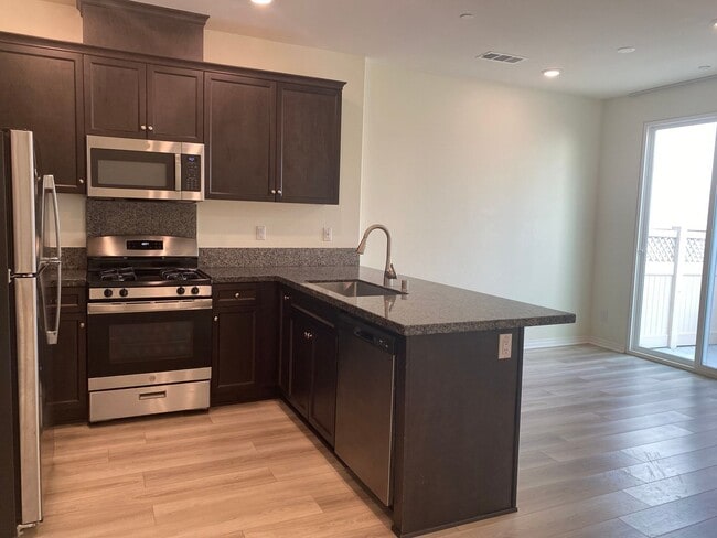 24119 Tuscany Ave in Murrieta, CA - Building Photo - Building Photo