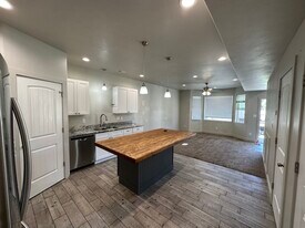 187 Courthouse Way, Unit 200 in Rigby, ID - Building Photo