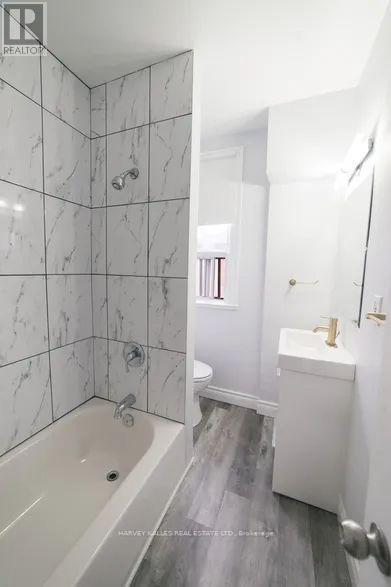 1309 Dupont St in Toronto, ON - Building Photo