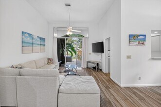 2225 NW 53rd St in Boca Raton, FL - Foto de edificio - Building Photo