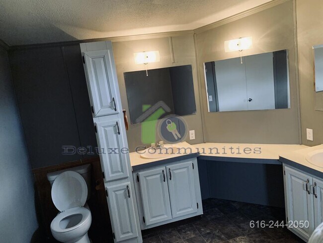3331 Wesler Dr in Gobles, MI - Building Photo - Building Photo