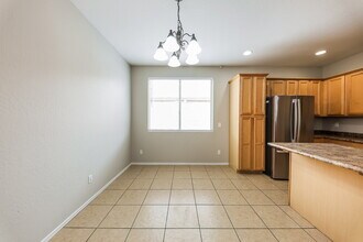 7612 S 68th Dr in Phoenix, AZ - Building Photo - Building Photo